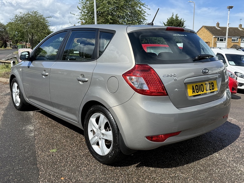 Kia Ceed 2 - U350
