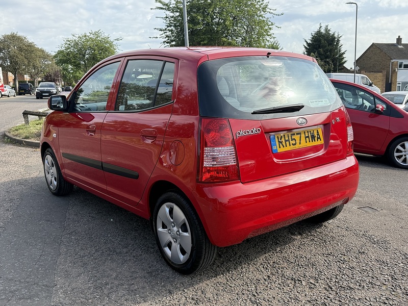 Kia Picanto LS - U354
