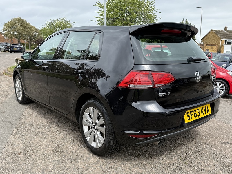 Volkswagen Golf TDI BlueMotion Tech SE - U356