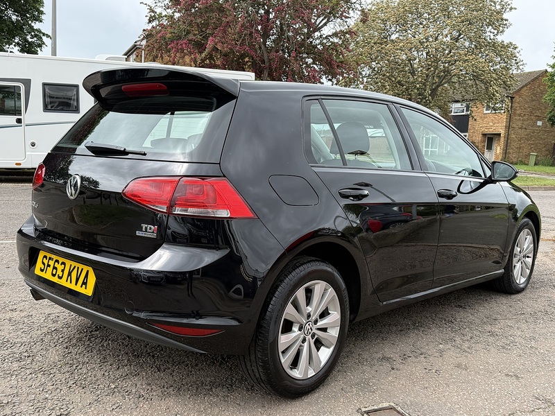 Volkswagen Golf TDI BlueMotion Tech SE - U356
