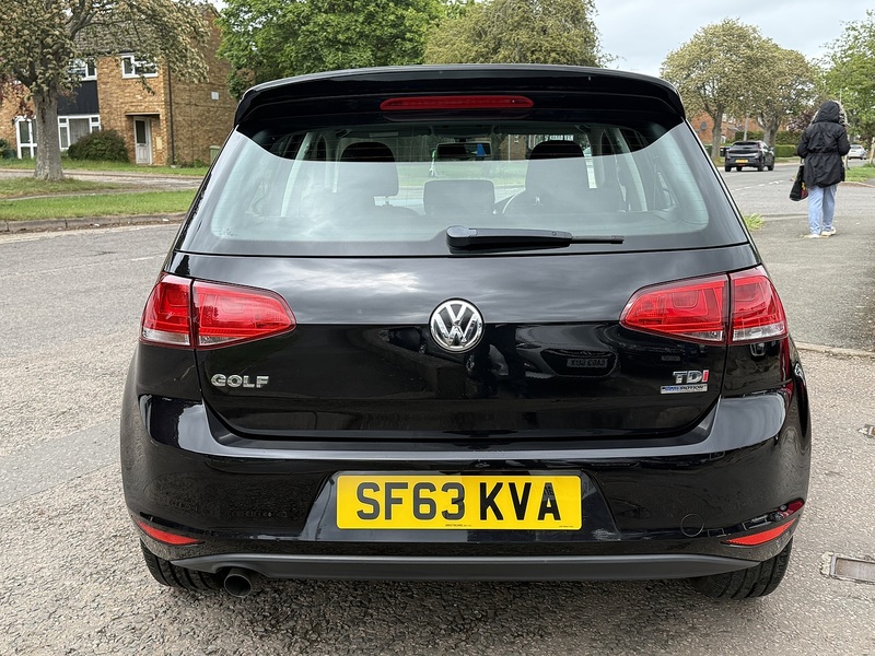 Volkswagen Golf TDI BlueMotion Tech SE - U356