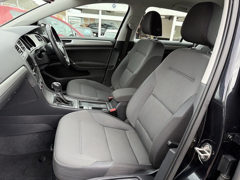 Volkswagen Golf TDI BlueMotion Tech SE - U356
