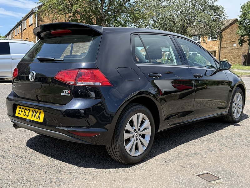 Volkswagen Golf TDI BlueMotion Tech SE - U356