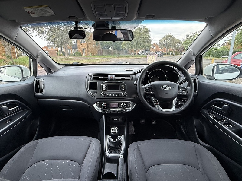 Kia Rio 3 - U358