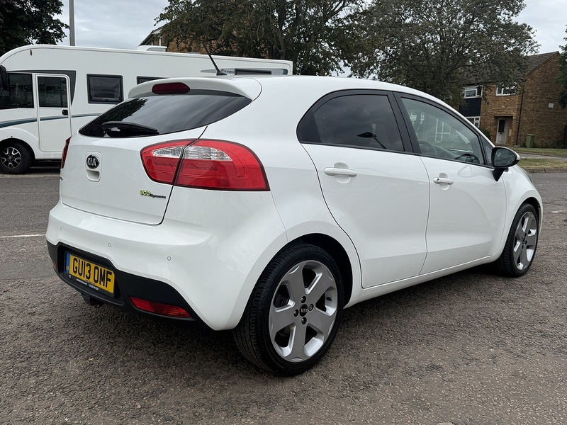 Kia Rio 3 - U358