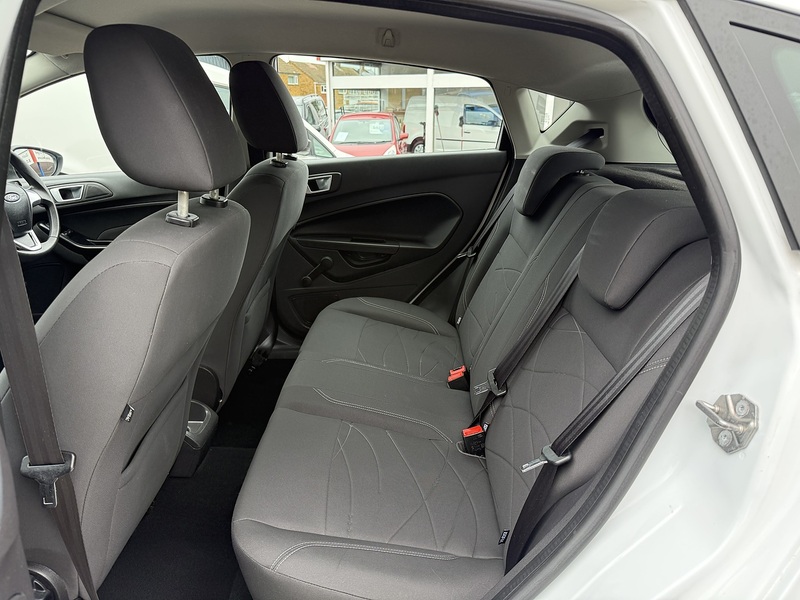 Ford Fiesta Style - U374