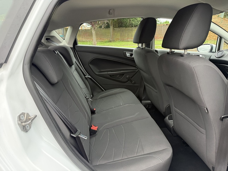 Ford Fiesta Style - U374