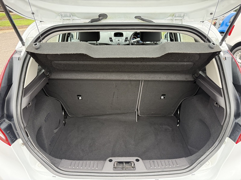 Ford Fiesta Style - U374