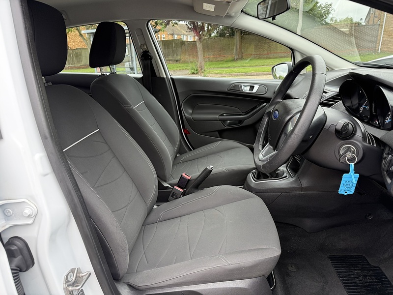 Ford Fiesta Style - U374