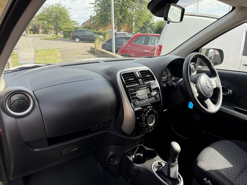 Nissan Micra Acenta - U381
