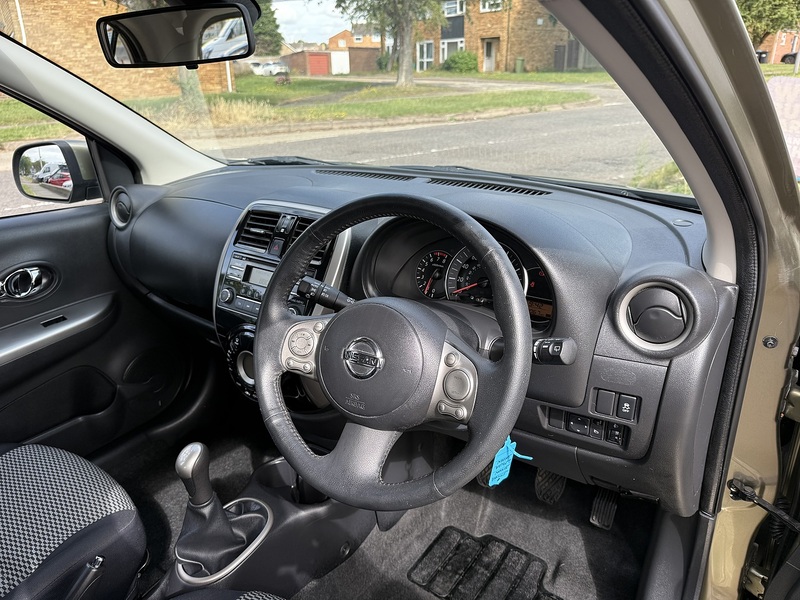 Nissan Micra Acenta - U381