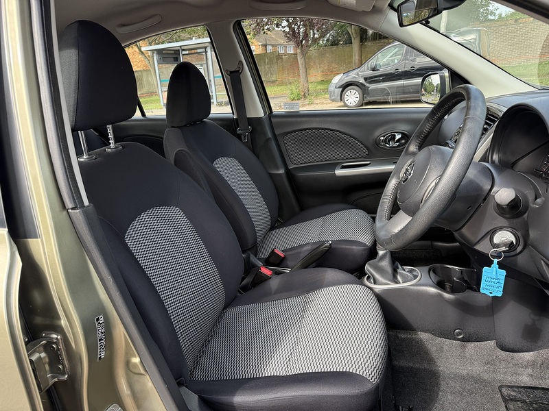 Nissan Micra Acenta - U381