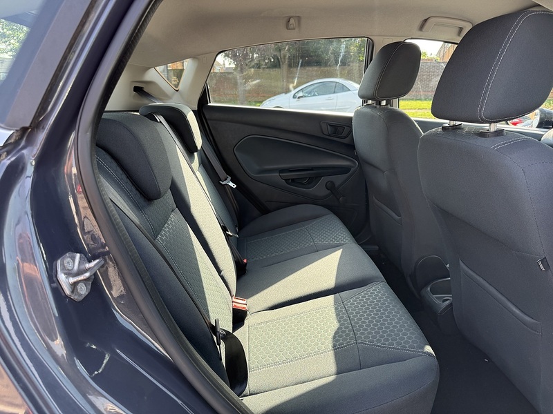 Ford Fiesta Zetec - U382