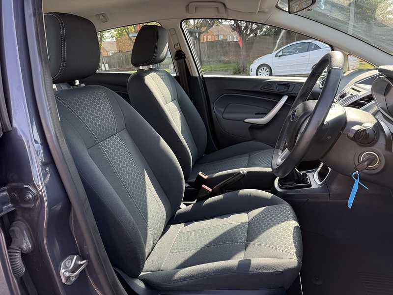Ford Fiesta Zetec - U382