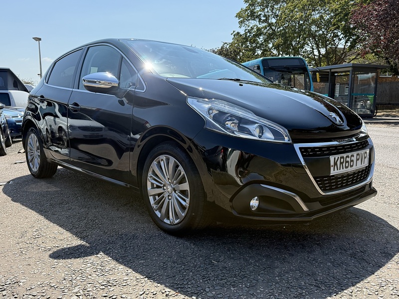 Peugeot 208 BlueHDi Allure - U401