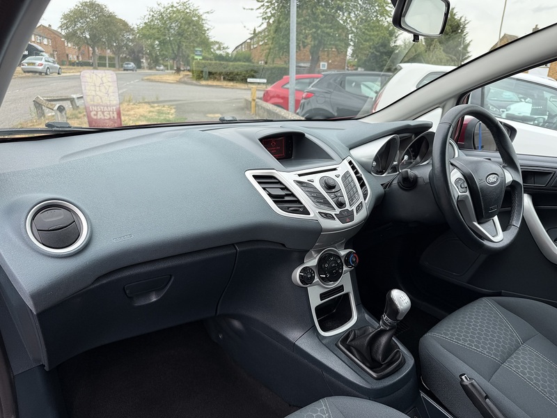 Ford Fiesta Zetec - U409