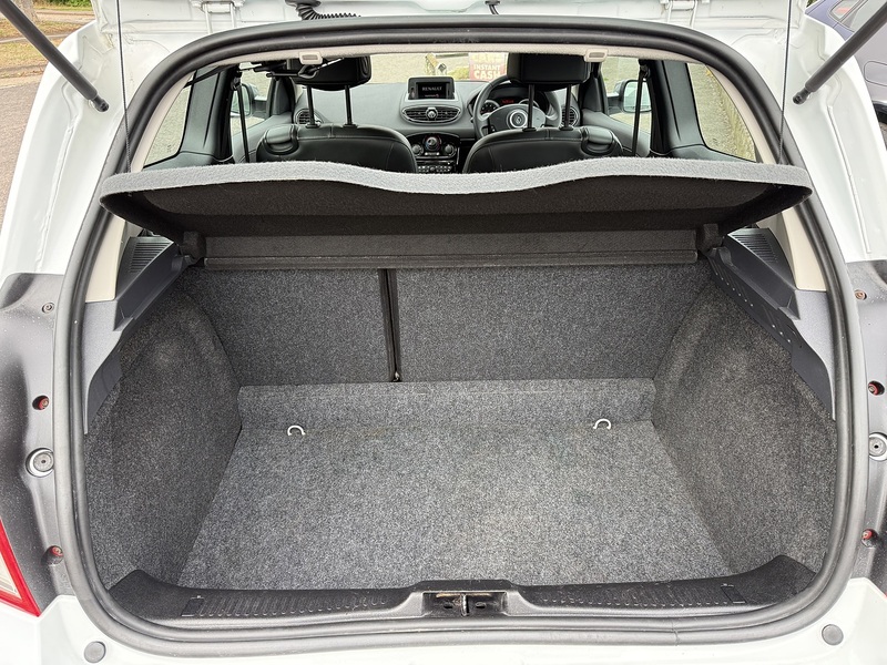 Renault Clio Dynamique TomTom - U425