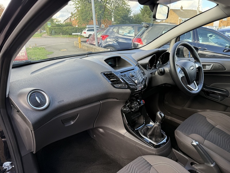 Ford Fiesta Zetec - U428