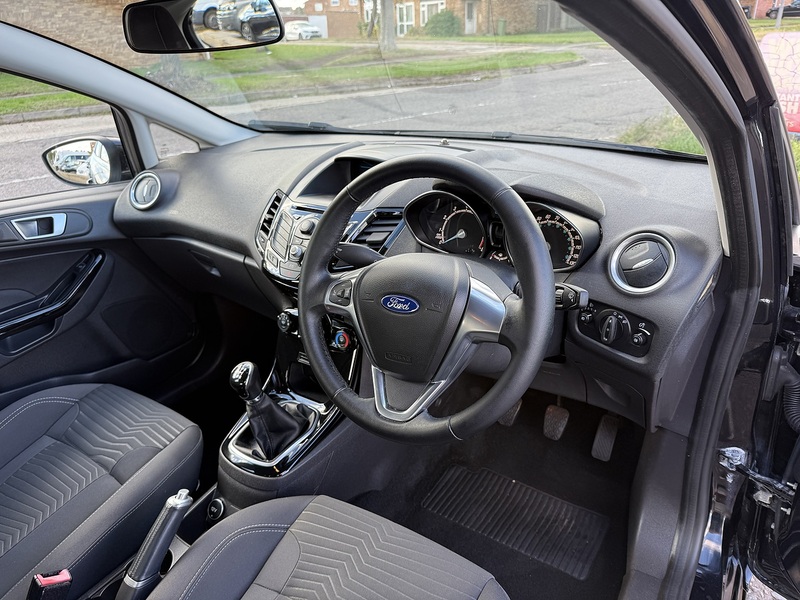 Ford Fiesta Zetec - U428