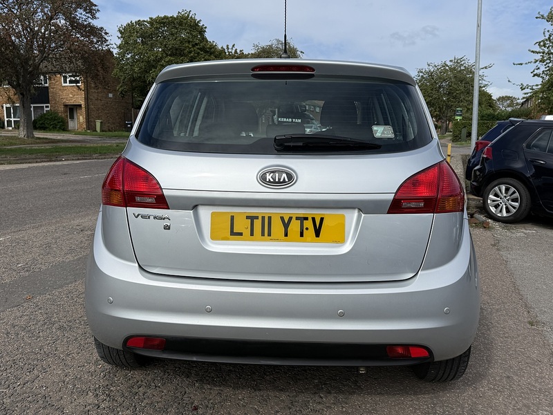 Kia Venga 2 - U435