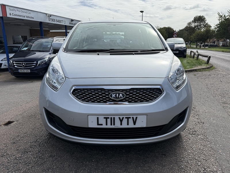 Kia Venga 2 - U435