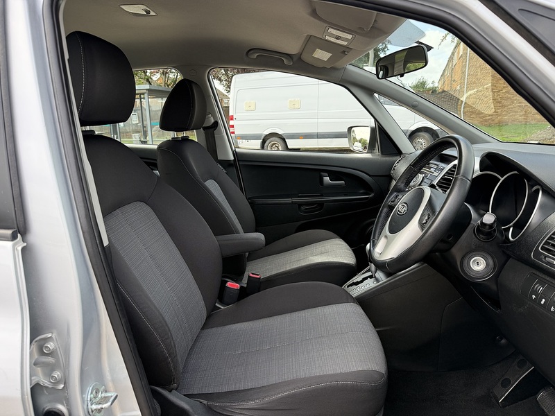 Kia Venga 2 - U435