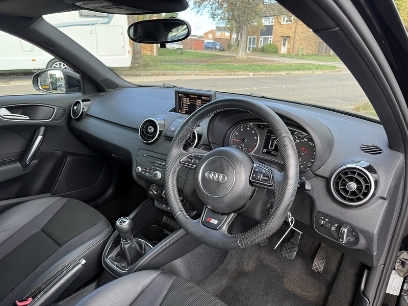 Audi A1 TFSI S line - U444