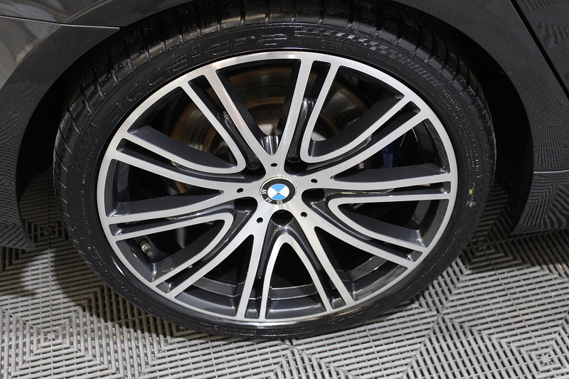 BMW 5 Series 3.0 530d M Sport Saloon 4dr Diesel Auto Euro 6 (s/s) (265 ps) - U114