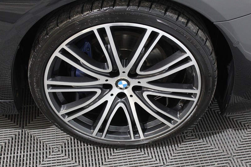 BMW 5 Series 3.0 530d M Sport Saloon 4dr Diesel Auto Euro 6 (s/s) (265 ps) - U114