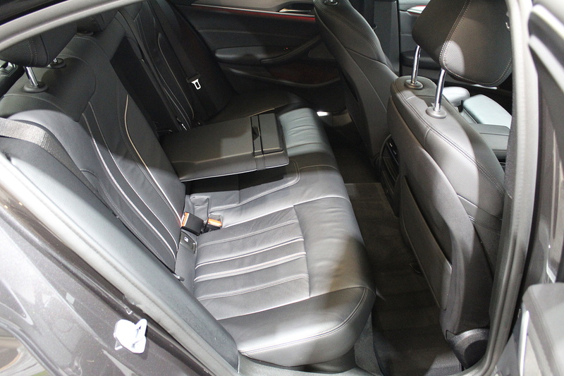 BMW 5 Series 3.0 530d M Sport Saloon 4dr Diesel Auto Euro 6 (s/s) (265 ps) - U114