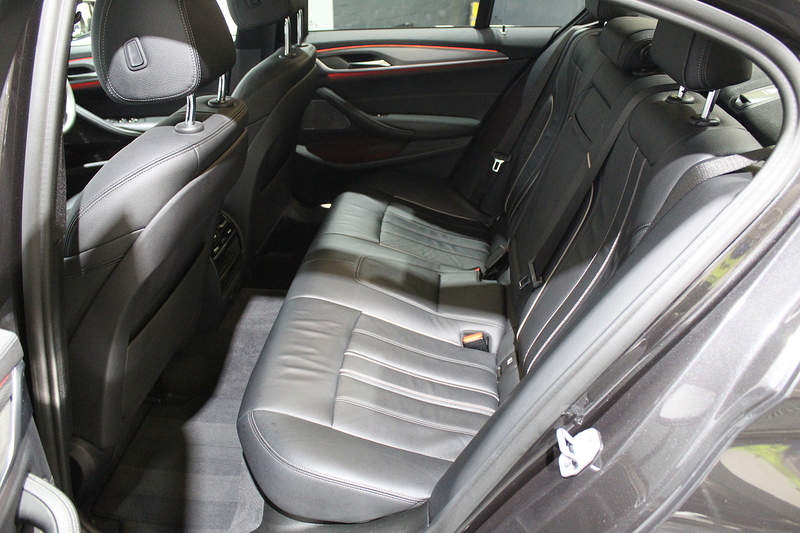 BMW 5 Series 3.0 530d M Sport Saloon 4dr Diesel Auto Euro 6 (s/s) (265 ps) - U114