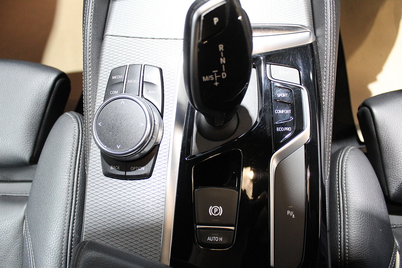 BMW 5 Series 3.0 530d M Sport Saloon 4dr Diesel Auto Euro 6 (s/s) (265 ps) - U114