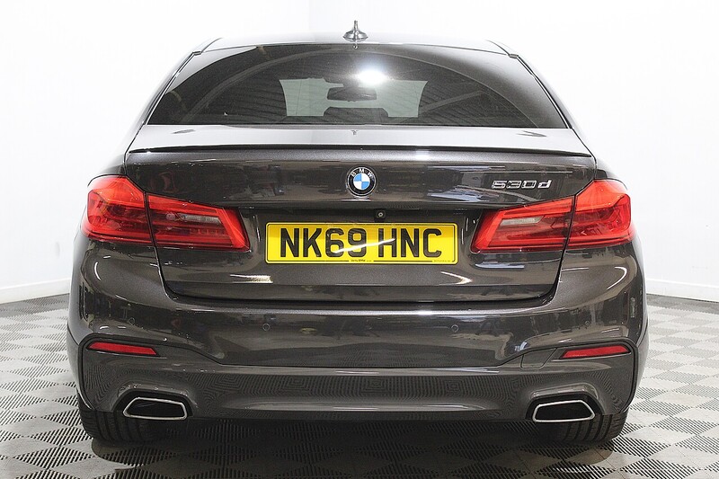 BMW 5 Series 3.0 530d M Sport Saloon 4dr Diesel Auto Euro 6 (s/s) (265 ps) - U114