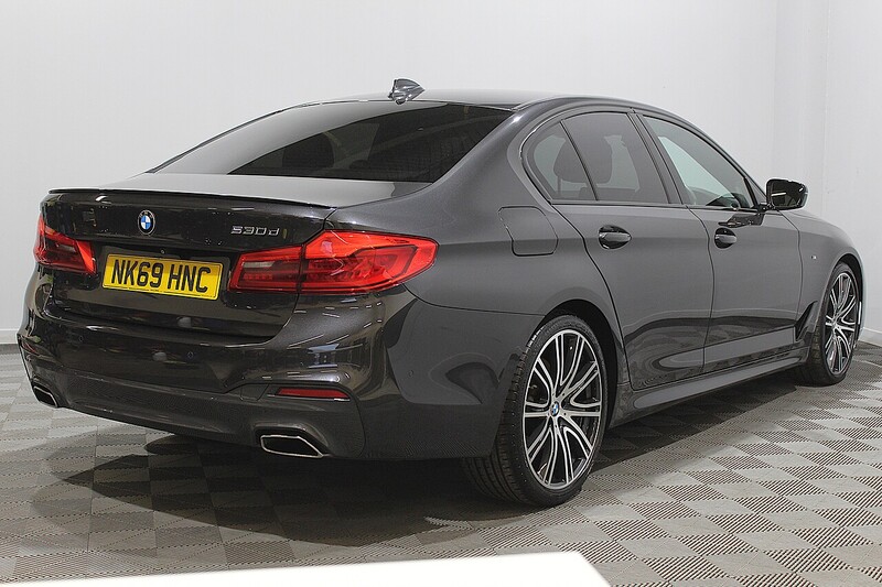 BMW 5 Series 3.0 530d M Sport Saloon 4dr Diesel Auto Euro 6 (s/s) (265 ps) - U114