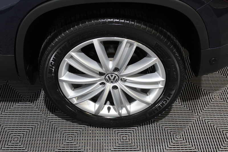 Volkswagen Tiguan 2.0 TDI BlueMotion Tech Match Edition SUV 5dr Diesel Manual 2WD Euro 6 (s/s) (150 ps) - U131