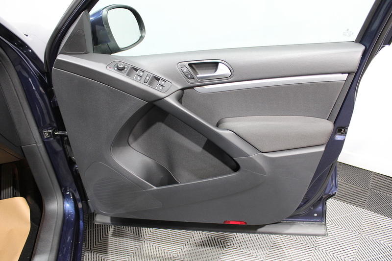 Volkswagen Tiguan 2.0 TDI BlueMotion Tech Match Edition SUV 5dr Diesel Manual 2WD Euro 6 (s/s) (150 ps) - U131