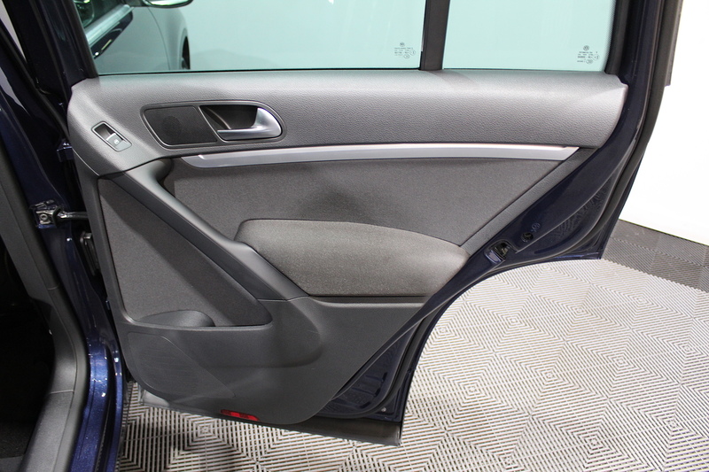 Volkswagen Tiguan 2.0 TDI BlueMotion Tech Match Edition SUV 5dr Diesel Manual 2WD Euro 6 (s/s) (150 ps) - U131