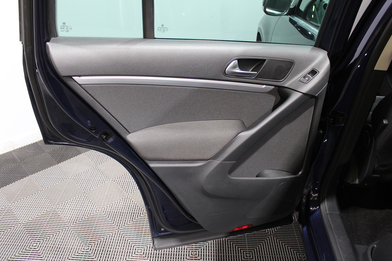 Volkswagen Tiguan 2.0 TDI BlueMotion Tech Match Edition SUV 5dr Diesel Manual 2WD Euro 6 (s/s) (150 ps) - U131