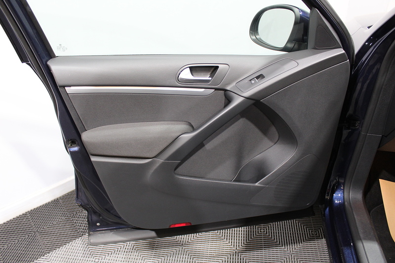 Volkswagen Tiguan 2.0 TDI BlueMotion Tech Match Edition SUV 5dr Diesel Manual 2WD Euro 6 (s/s) (150 ps) - U131