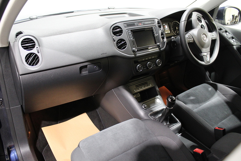 Volkswagen Tiguan 2.0 TDI BlueMotion Tech Match Edition SUV 5dr Diesel Manual 2WD Euro 6 (s/s) (150 ps) - U131