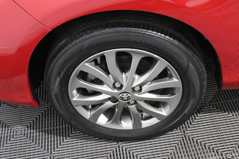 Toyota Yaris 1.33 Dual VVT-i Icon Hatchback 3dr Petrol Manual Euro 6 (99 ps) - U132