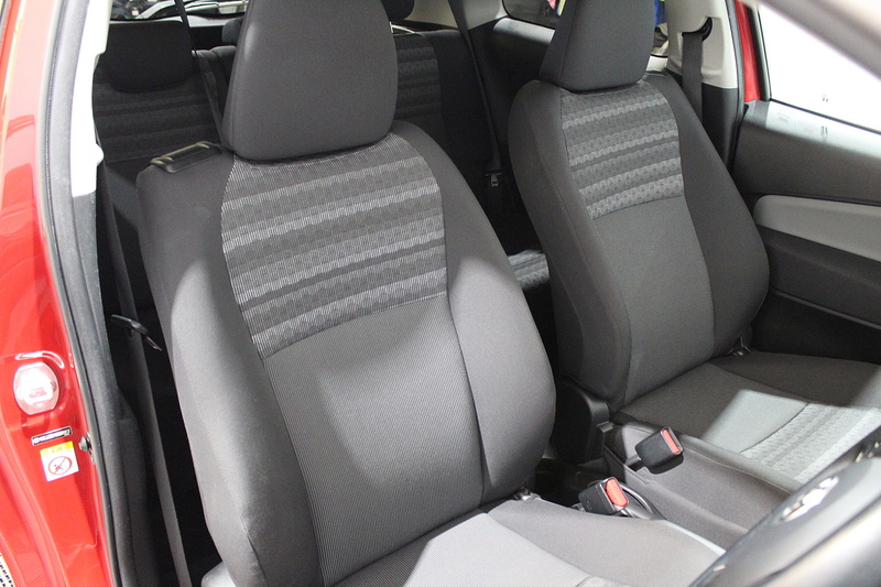 Toyota Yaris 1.33 Dual VVT-i Icon Hatchback 3dr Petrol Manual Euro 6 (99 ps) - U132