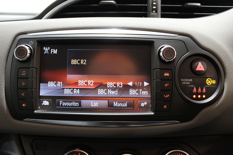 Toyota Yaris 1.33 Dual VVT-i Icon Hatchback 3dr Petrol Manual Euro 6 (99 ps) - U132