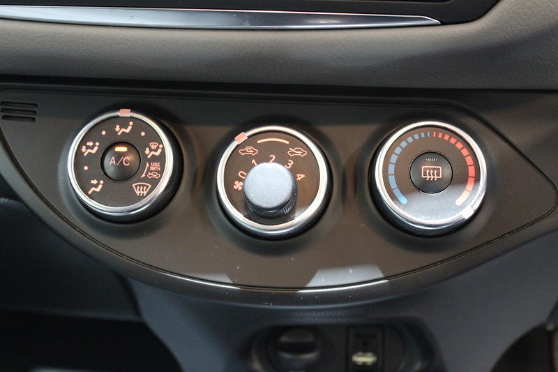 Toyota Yaris 1.33 Dual VVT-i Icon Hatchback 3dr Petrol Manual Euro 6 (99 ps) - U132