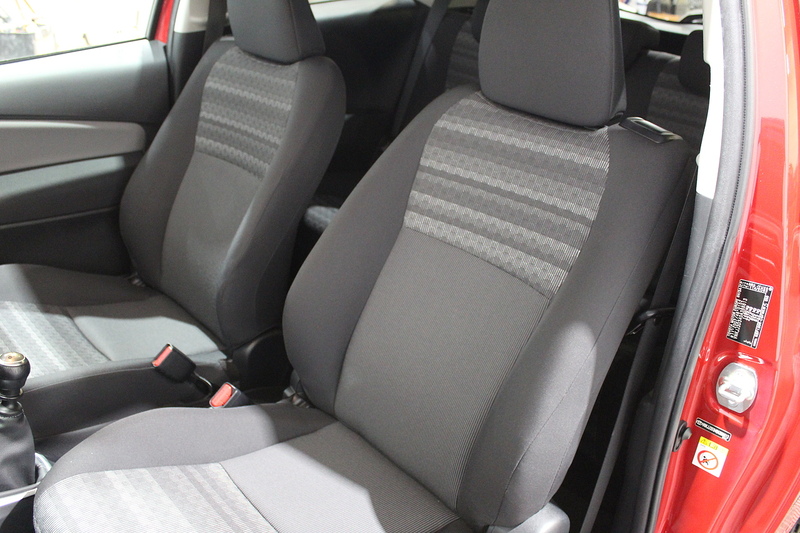 Toyota Yaris 1.33 Dual VVT-i Icon Hatchback 3dr Petrol Manual Euro 6 (99 ps) - U132