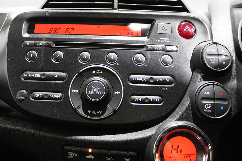 Honda Jazz 1.4 i-VTEC ES Hatchback 5dr Petrol Manual Euro 5 (99 ps) - U137