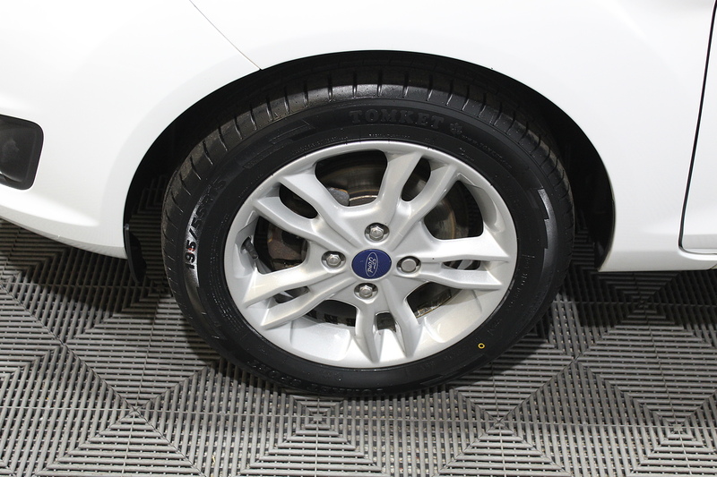 Ford Fiesta 1.25 Zetec Hatchback 5dr Petrol Manual Euro 6 (82 ps) - U152