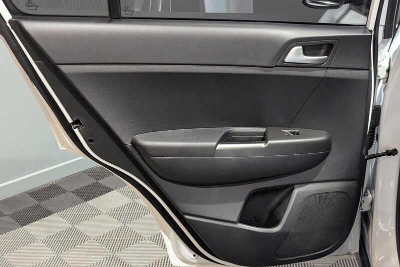 Kia Sportage 1.6 GDi 1 SUV 5dr Petrol Manual Euro 6 (130 bhp) - U170