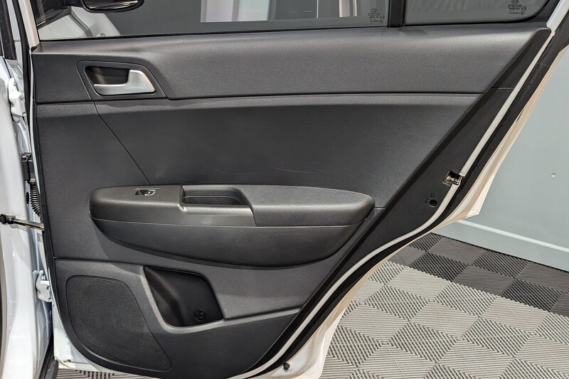 Kia Sportage 1.6 GDi 1 SUV 5dr Petrol Manual Euro 6 (130 bhp) - U170