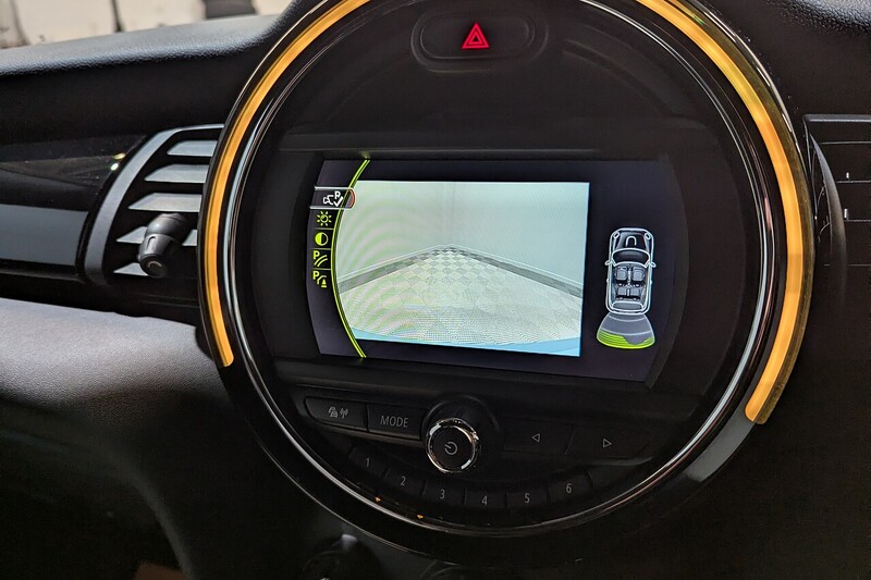 MINI Convertible 1.5 Cooper Convertible 2dr Petrol Manual Euro 6 (s/s) (136 ps) - U172